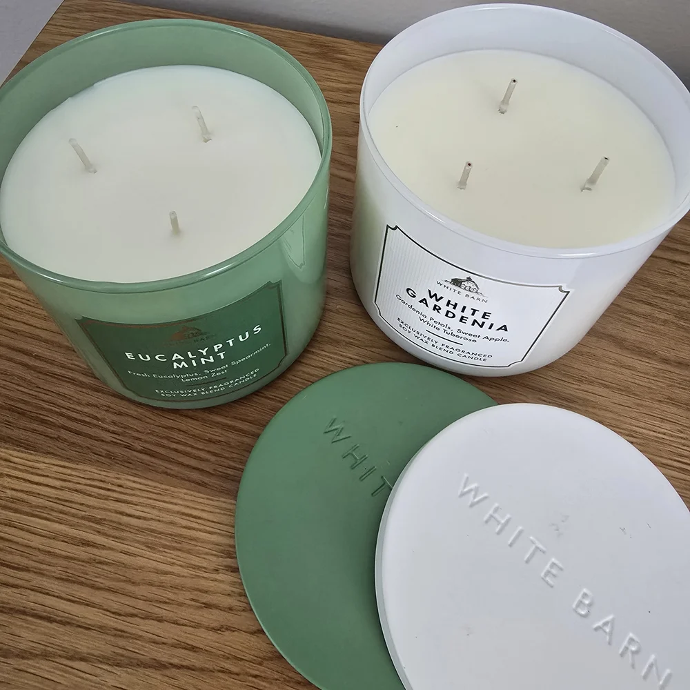White Barn Eucalyptus Mint and White Gardenia Candle Duo - Picture 2 of 4